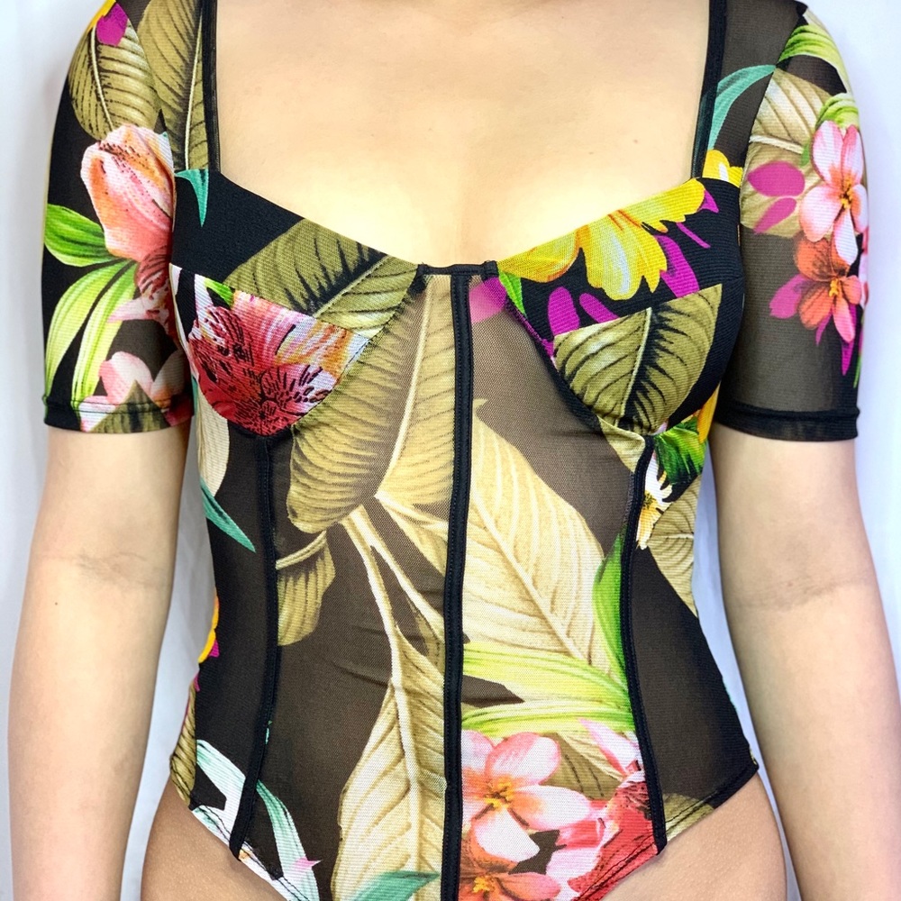 Bodysuit short sleeve shirt